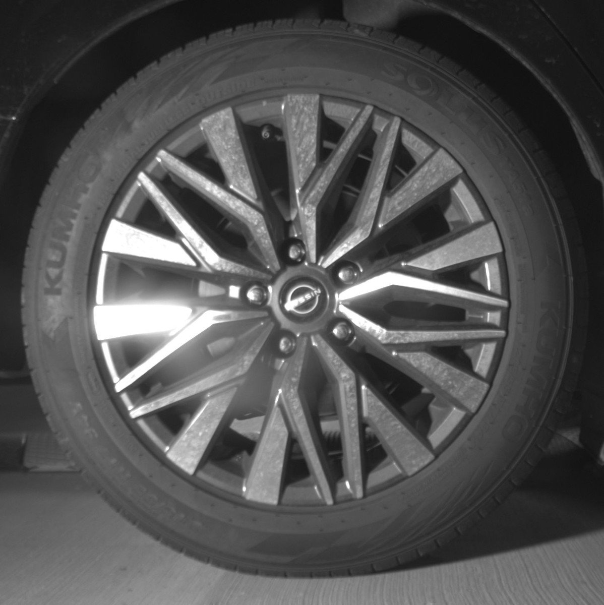 Used 2025 Nissan Altima 2.5 SV FWD image 15