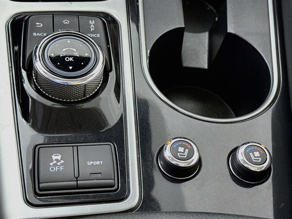 Certified 2019 Nissan Maxima Platinum w/ Sport Mat Group FWD image 13
