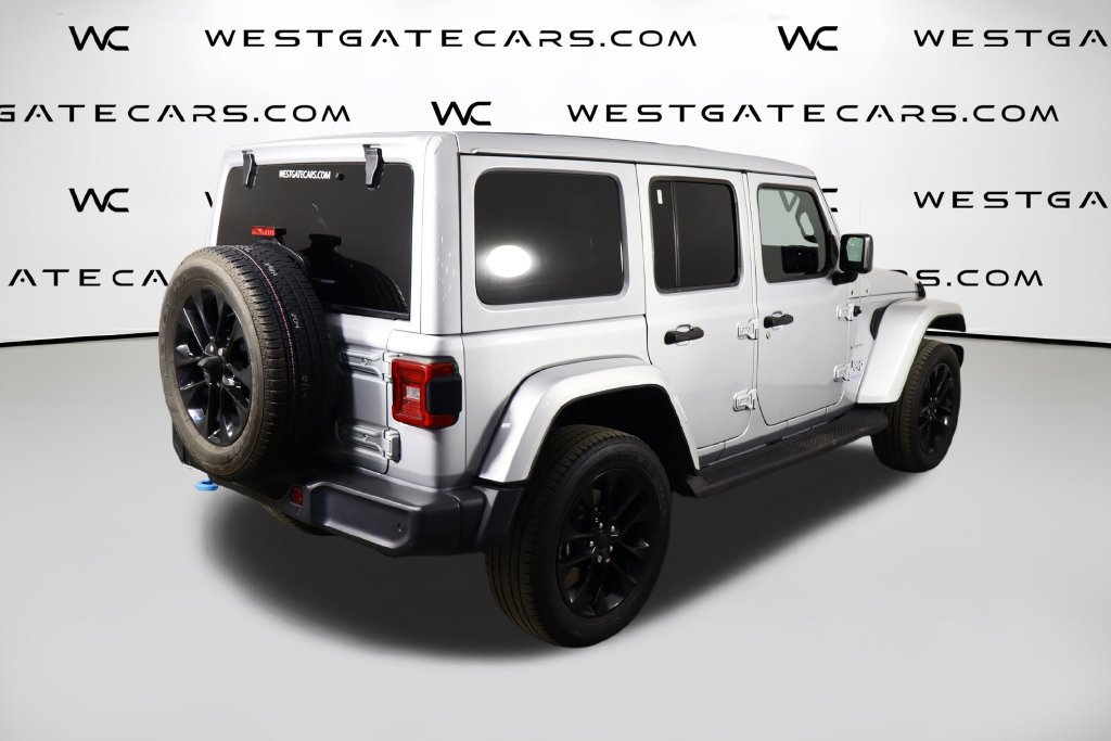 Used 2022 Jeep Wrangler Unlimited Sahara w/ Cold Weather Group AWD/4WD image 47