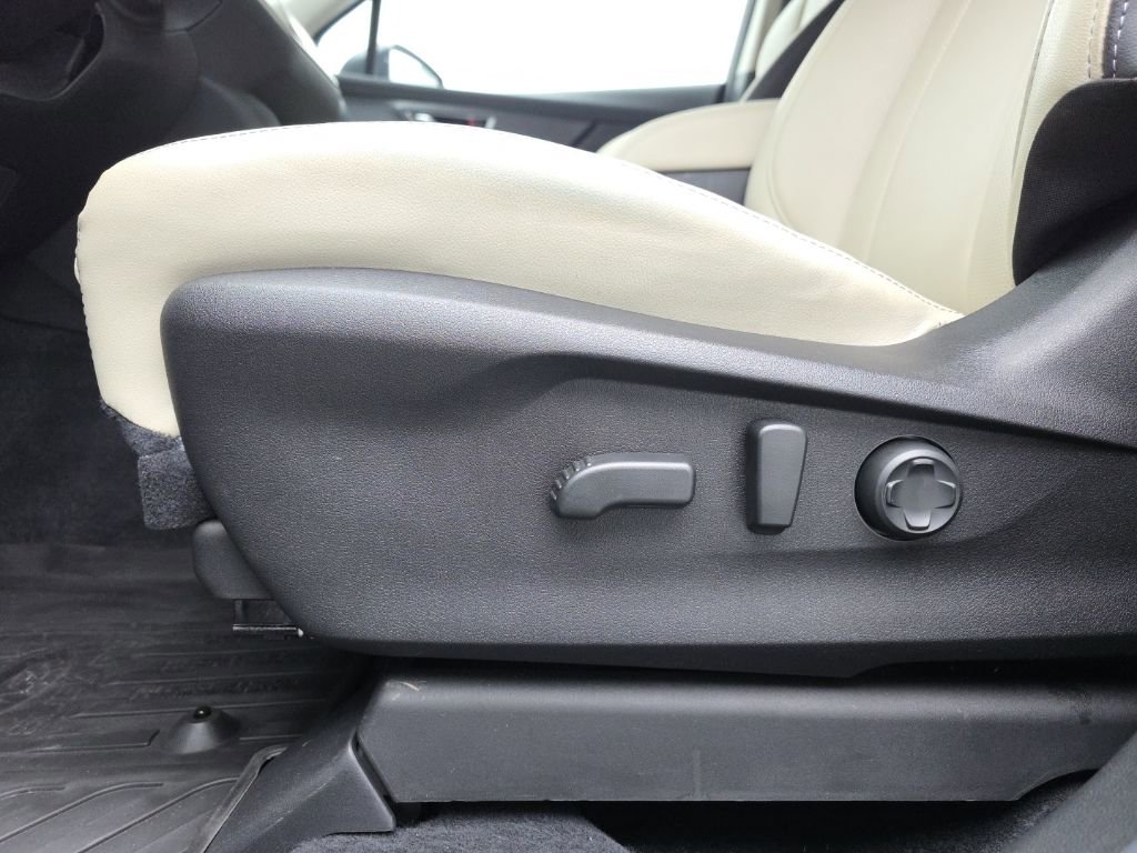 Used 2024 Subaru Ascent Limited image 22