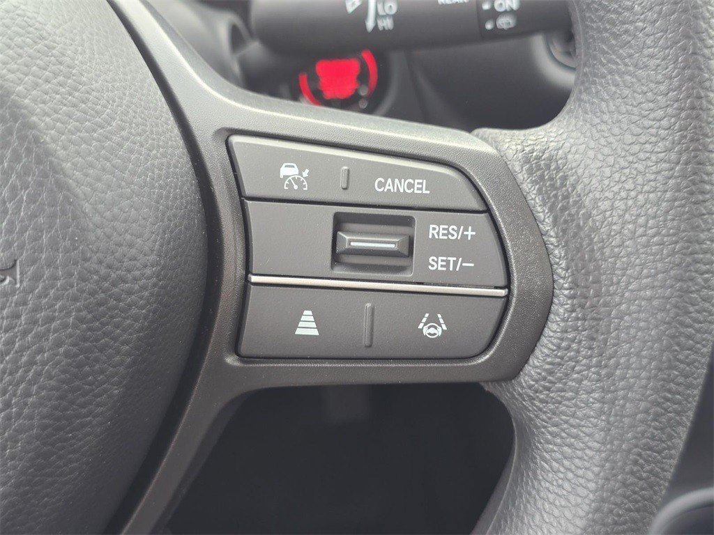 Used 2025 Honda HR-V LX image 33