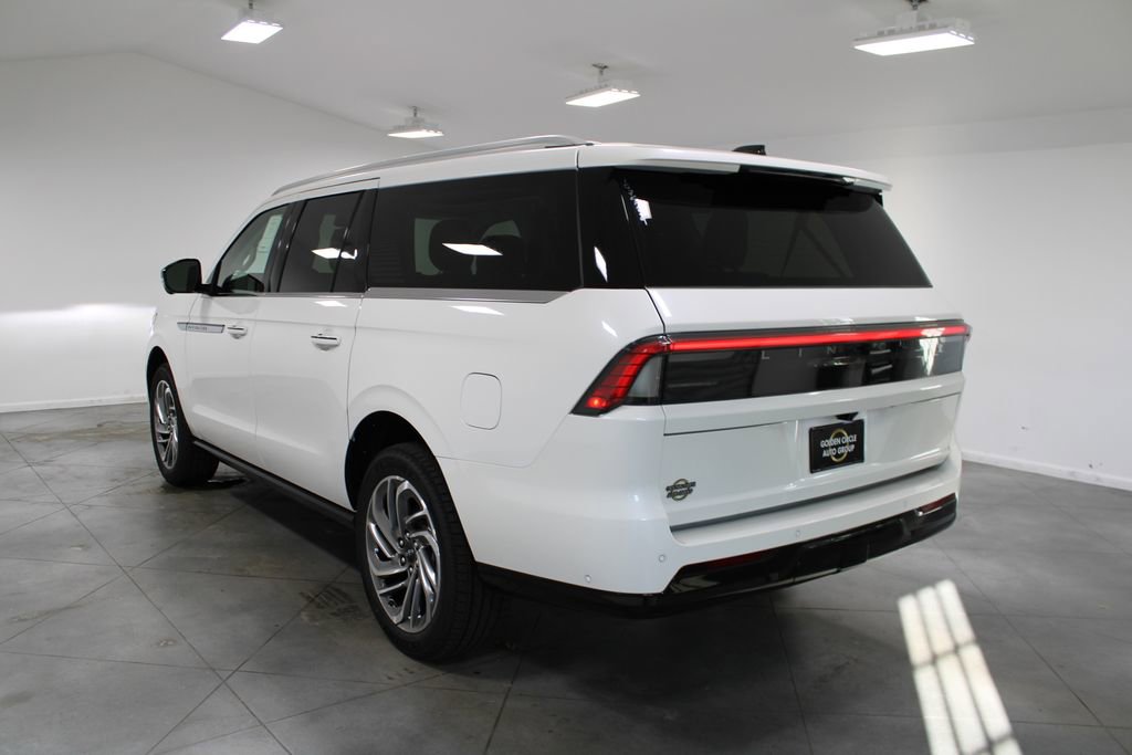 New 2025 Lincoln Navigator L Reserve image 6