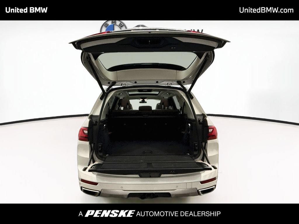 Used 2020 BMW X7 xDrive40i w/ Premium Package AWD/4WD image 21