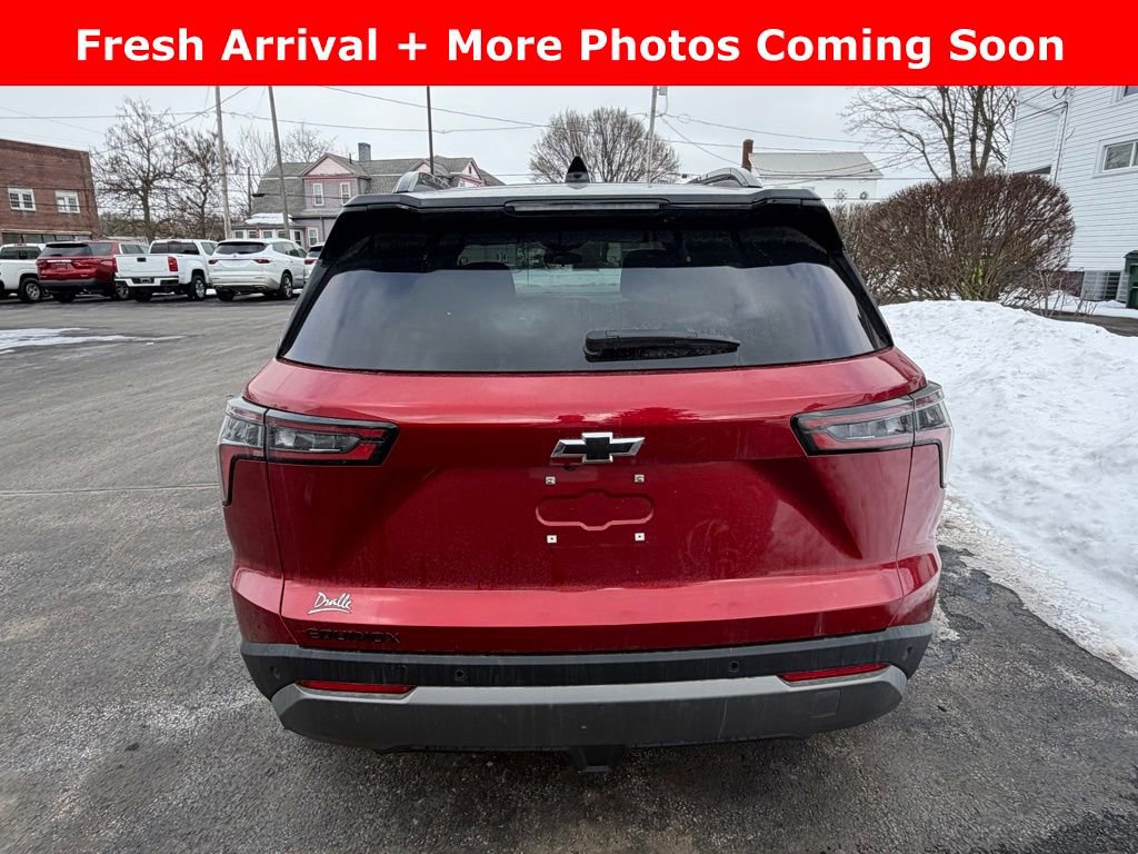 Used 2025 Chevrolet Equinox LT w/ Convenience Package II image 5