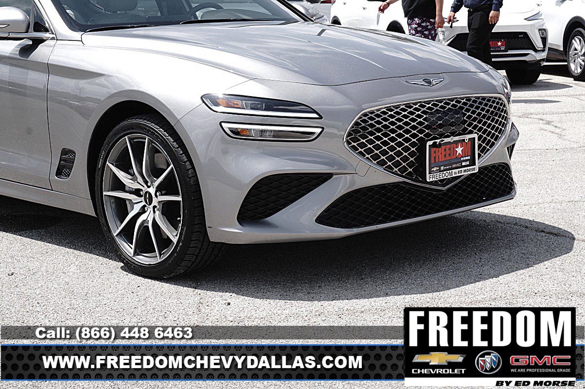 Used 2025 Genesis G70 2.5T image 41