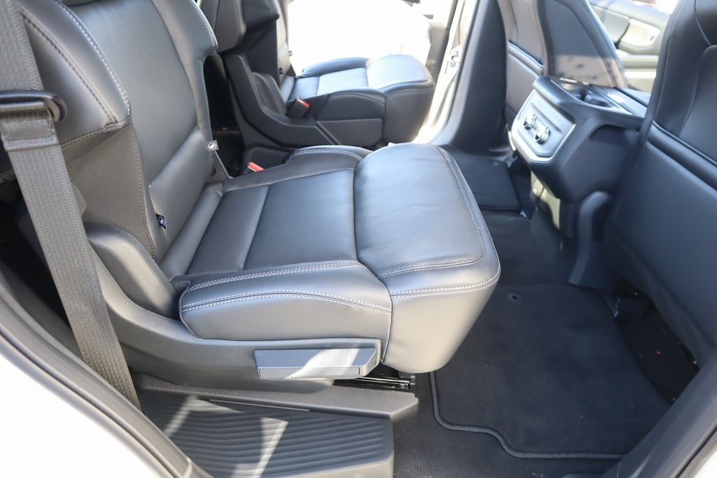 New 2025 Ford Expedition Platinum w/ Driver's Package image 16