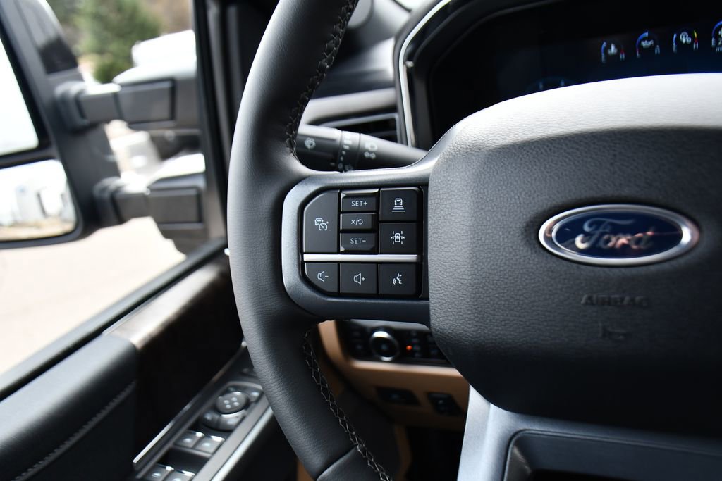 Used 2026 Ford F350 Lariat w/ Lariat Ultimate Package image 32