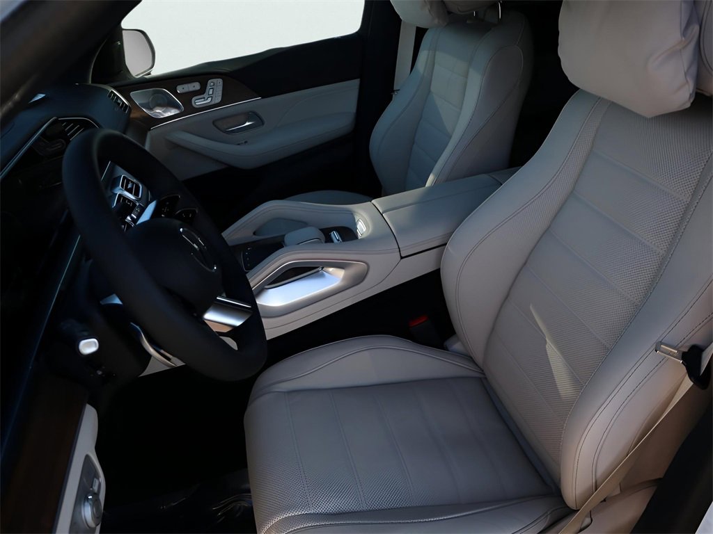 New 2026 Mercedes-Benz GLS 450 4MATIC image 36
