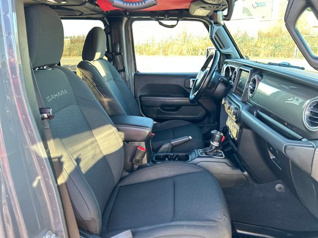 Used 2021 Jeep Wrangler Unlimited Sahara w/ Uconnect 4C Nav & Sound Group image 13