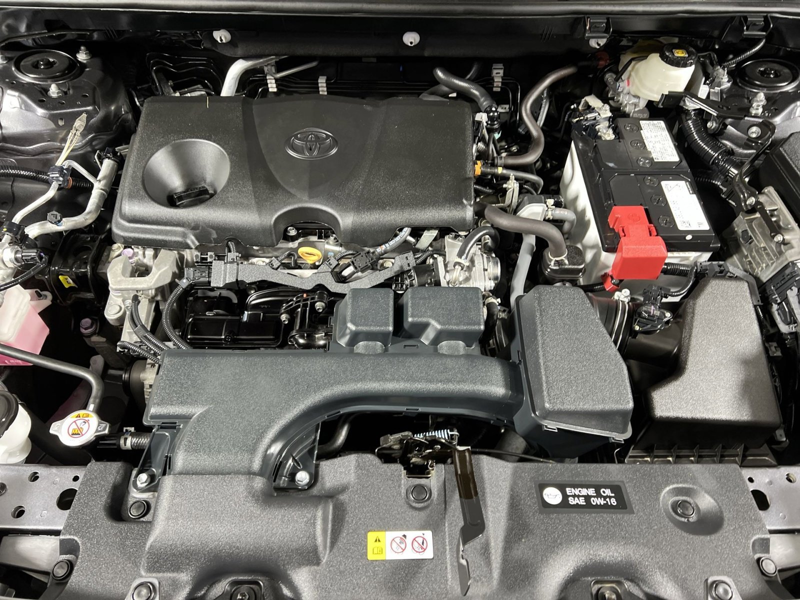 Used 2022 Toyota RAV4 XLE image 26