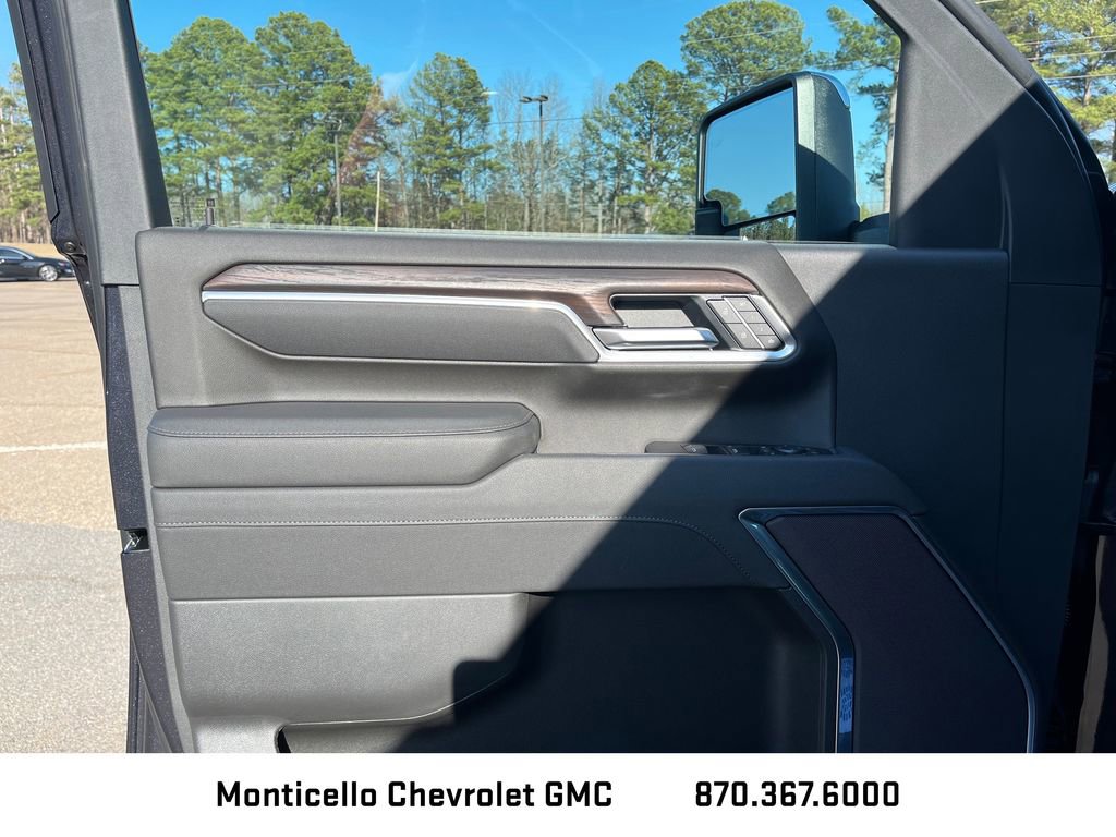 New 2026 GMC Sierra 2500 SLT AWD/4WD image 9
