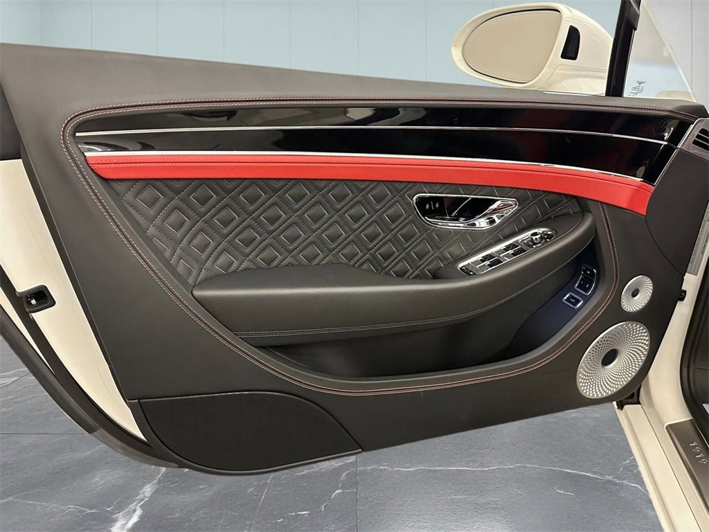 Used 2020 Bentley Continental GT image 16