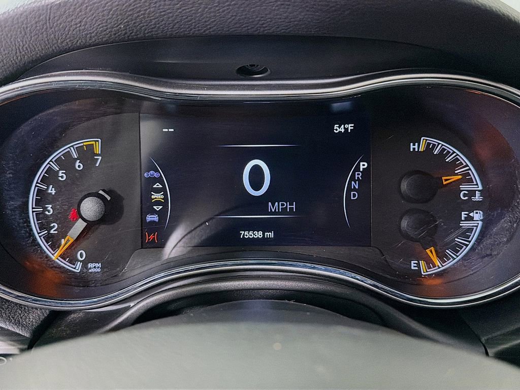 Used 2020 Jeep Grand Cherokee Laredo image 12