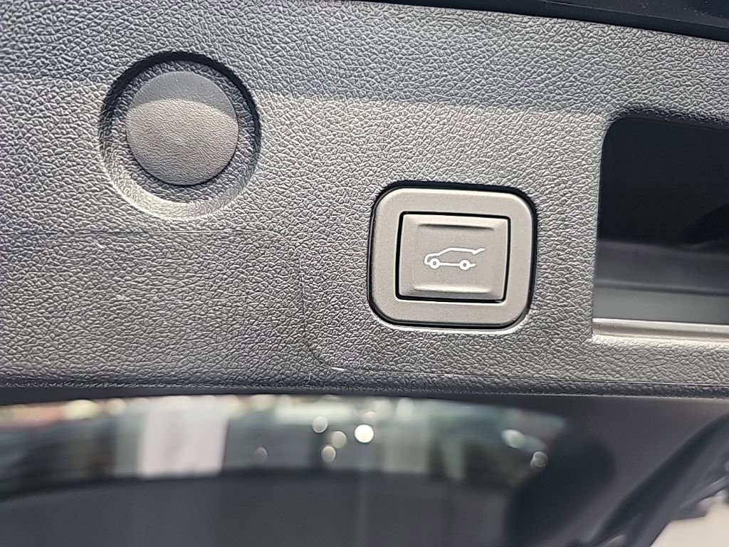 New 2026 Chevrolet Equinox ACTIV image 11