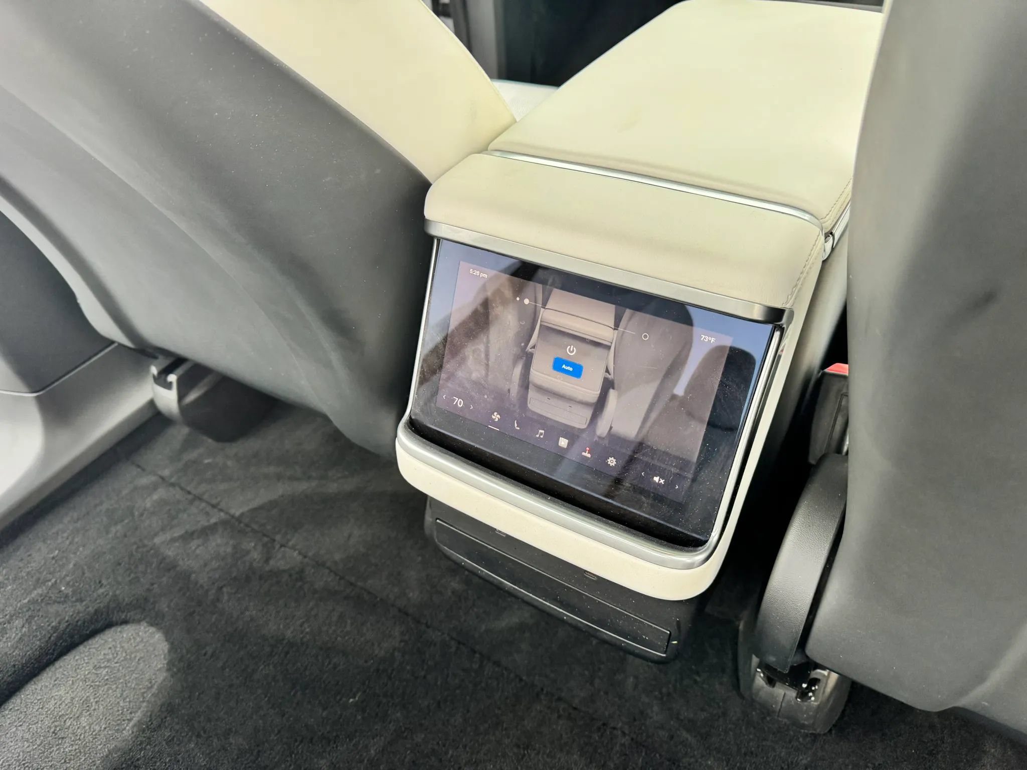 Used 2022 Tesla Model X AWD/4WD image 18