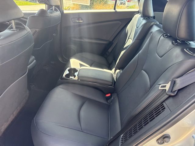 Used 2018 Toyota Prius Prime Premium image 29