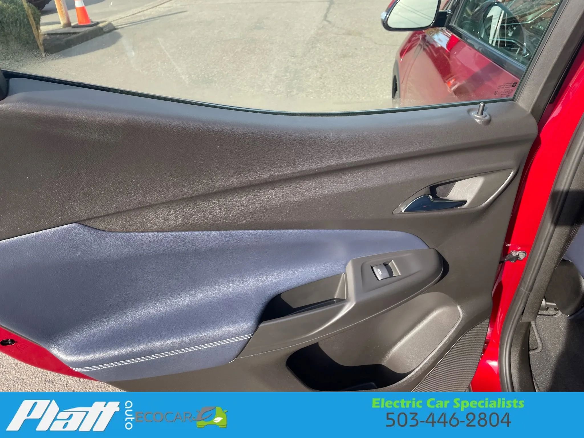 Used 2022 Chevrolet Bolt EUV LT w/ Convenience Package image 37