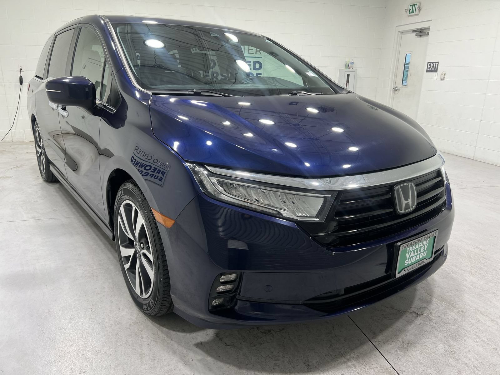Used 2021 Honda Odyssey Touring image 2