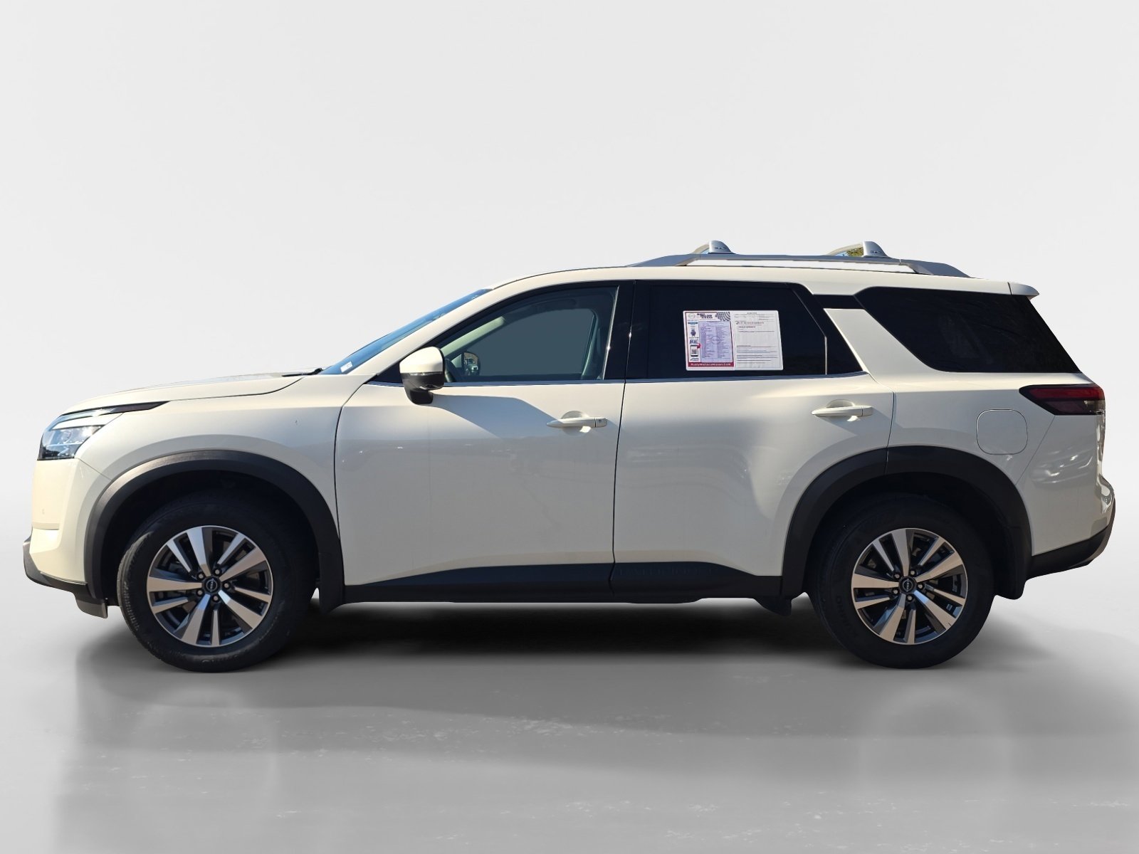 Certified 2024 Nissan Pathfinder SL AWD/4WD image 2