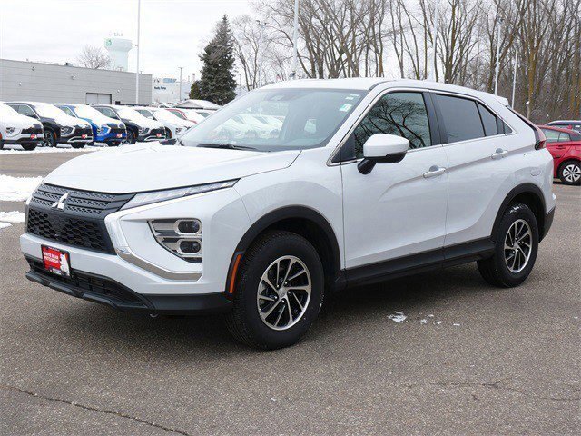 Used 2025 Mitsubishi Eclipse Cross ES image 3