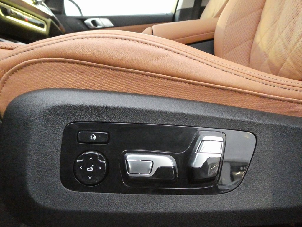 Used 2026 BMW X7 xDrive40i image 7