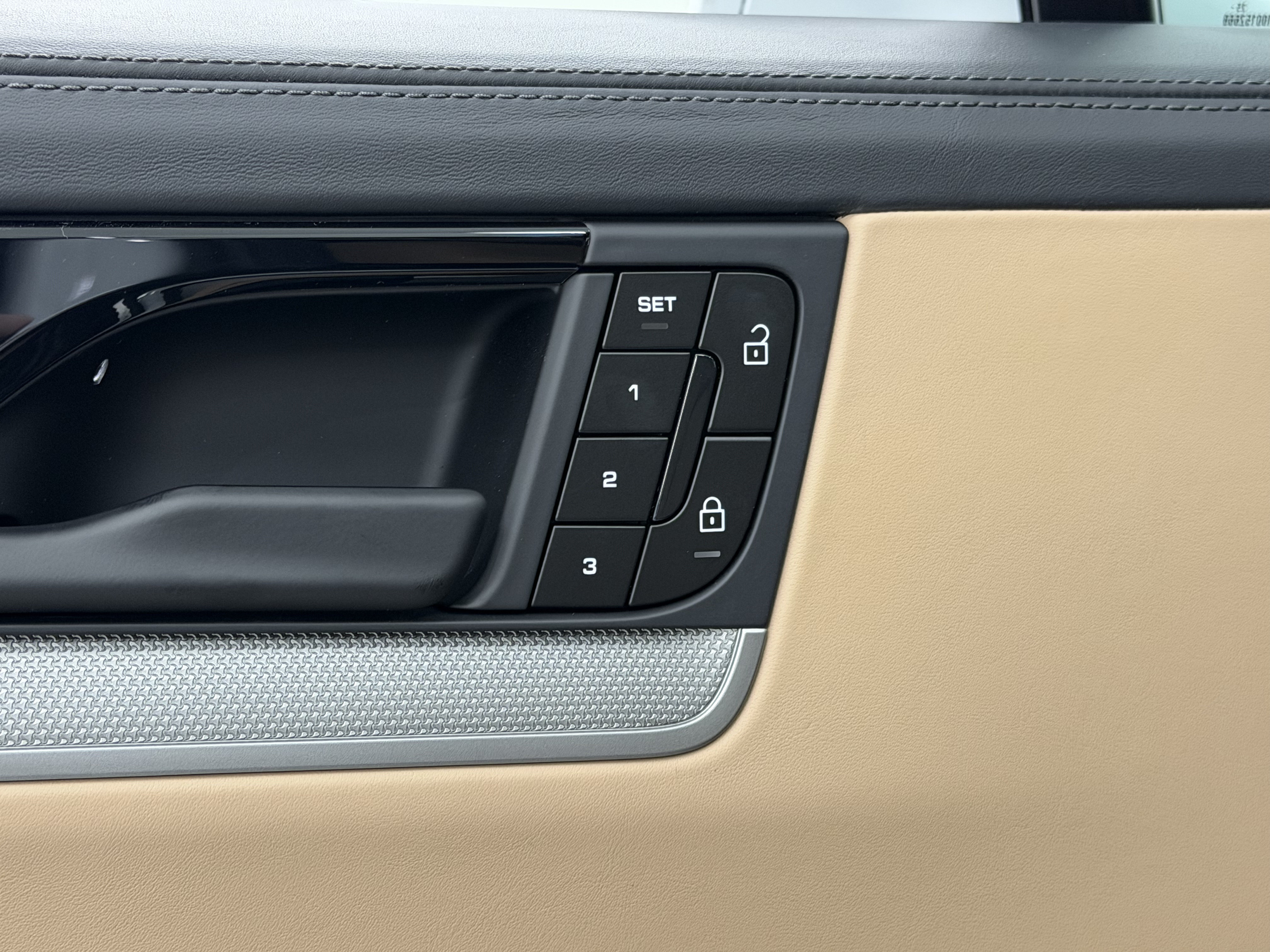 New 2026 Porsche Cayenne S AWD/4WD image 29
