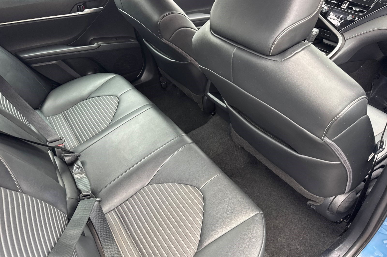 Used 2024 Toyota Camry SE FWD image 29