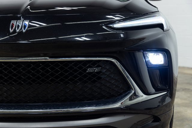 Used 2024 Buick Encore GX Sport Touring image 7