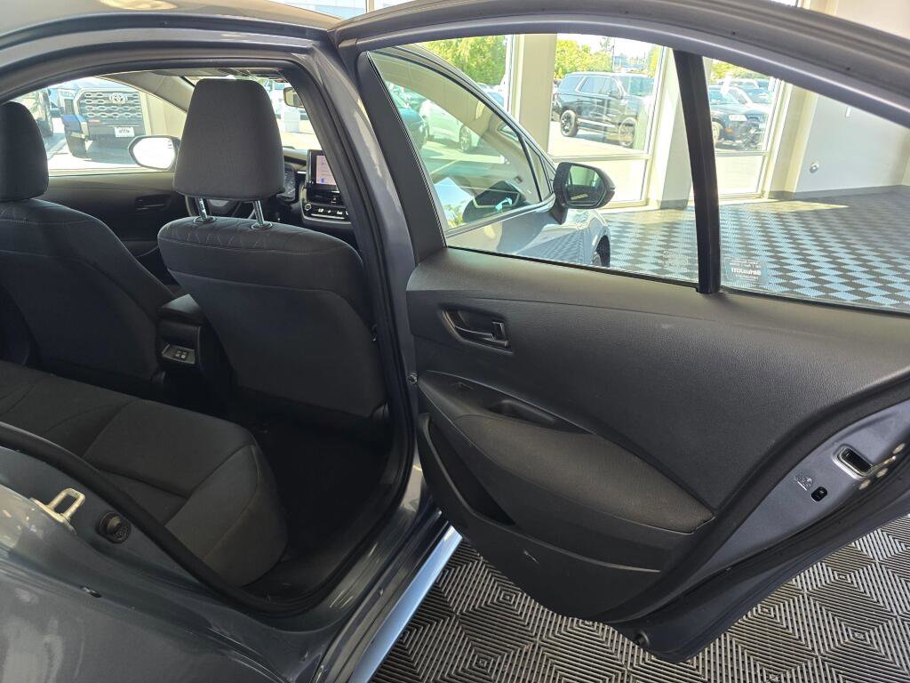 Used 2023 Toyota Corolla LE FWD image 38