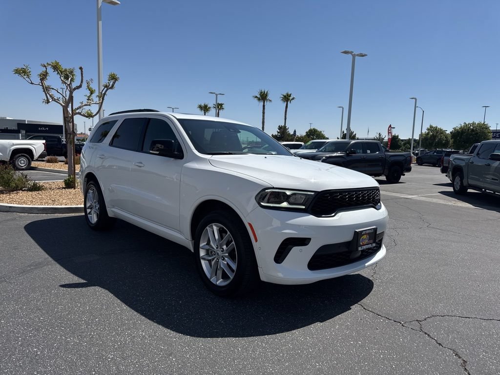 Used 2025 Dodge Durango GT AWD/4WD image 4