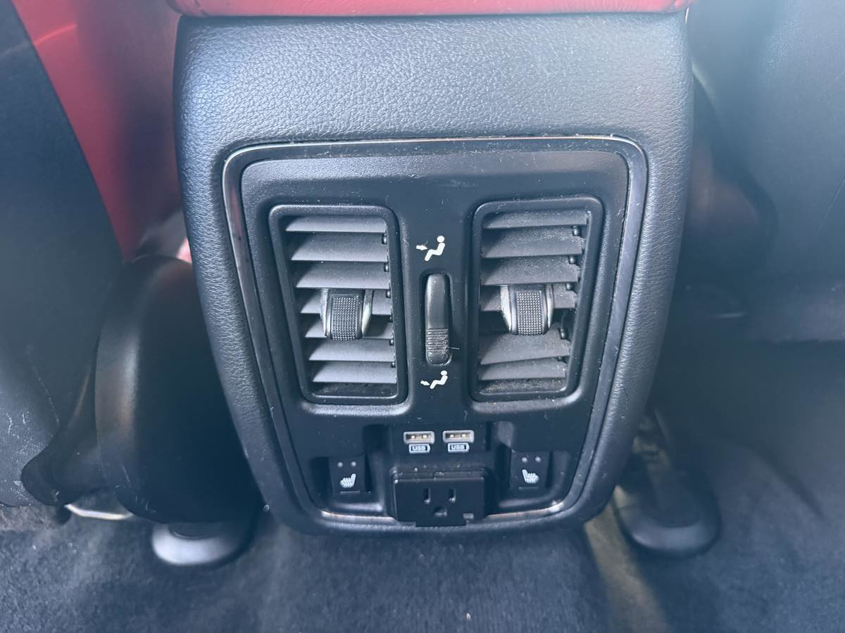 Used 2016 Dodge Durango R/T w/ Technology Group RWD image 20