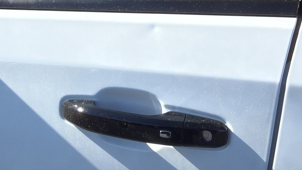 Used 2023 Chevrolet Silverado 1500 ZR2 image 27