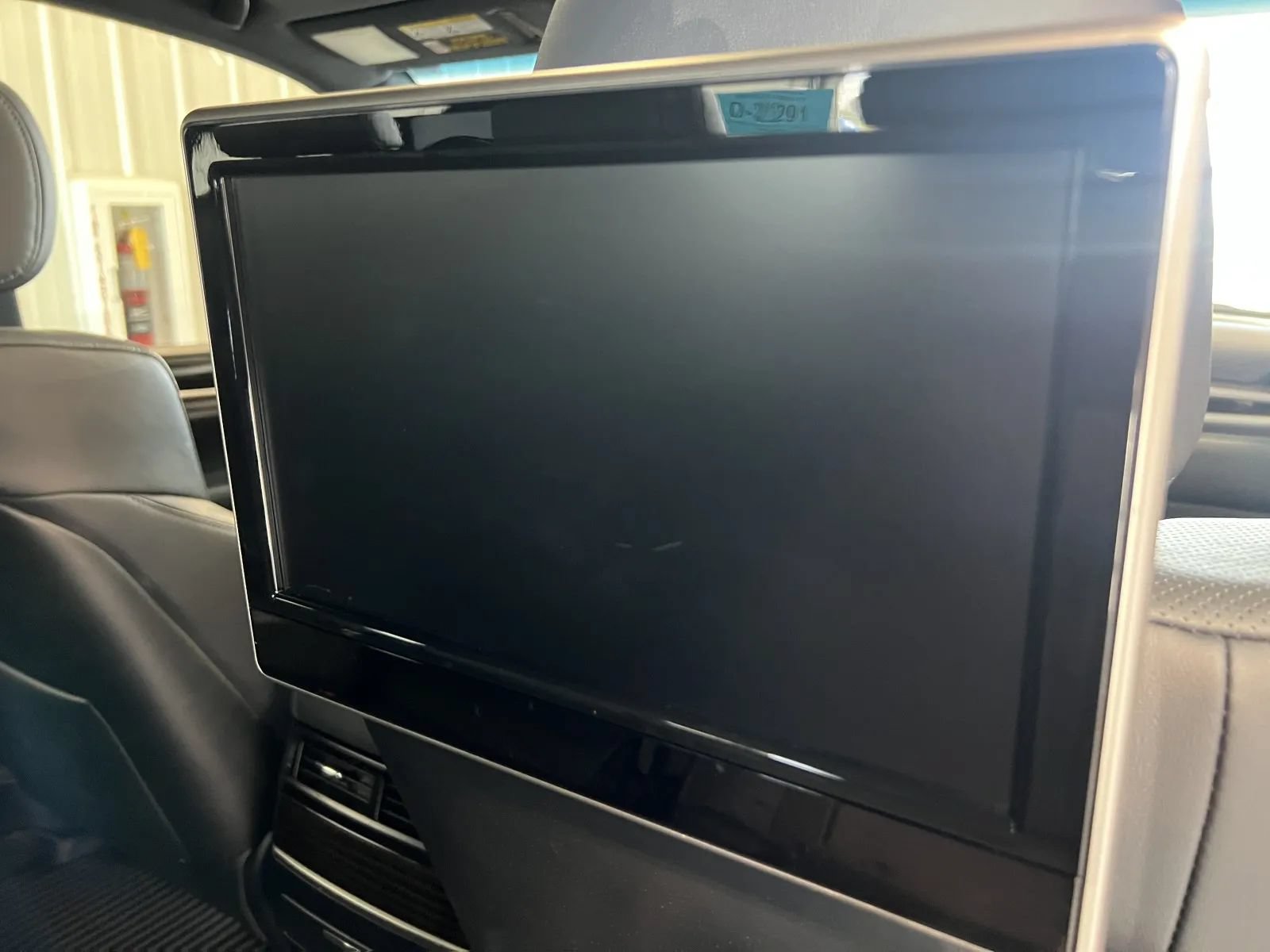 Used 2021 Lexus LX 570 4WD w/ Sport Package image 36