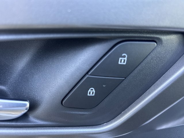 New 2026 Chevrolet Traverse LT w/ Enhanced Driving Package image 23