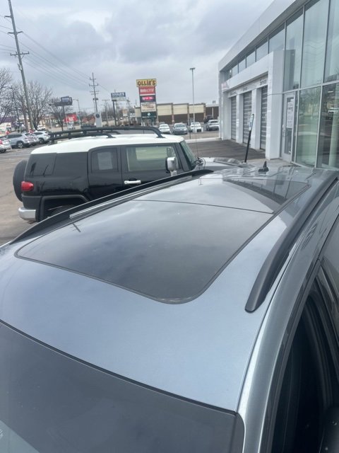 Used 2022 Volkswagen Tiguan SE R-Line image 19