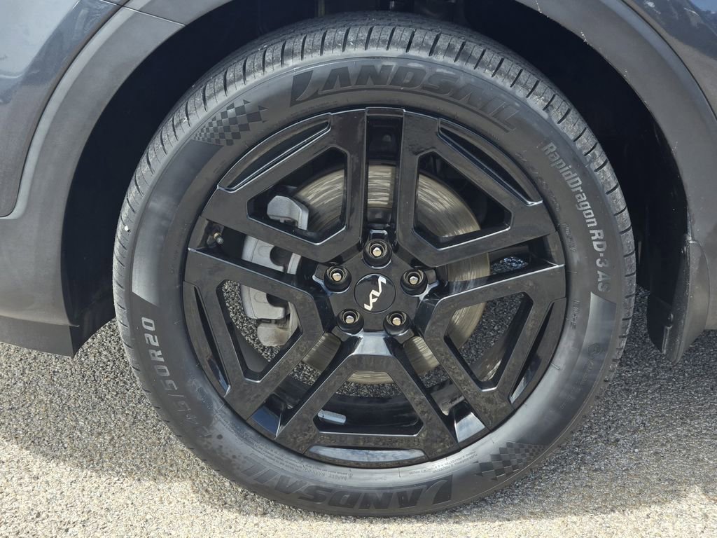 Certified 2024 Kia Telluride EX X-Line AWD/4WD image 12
