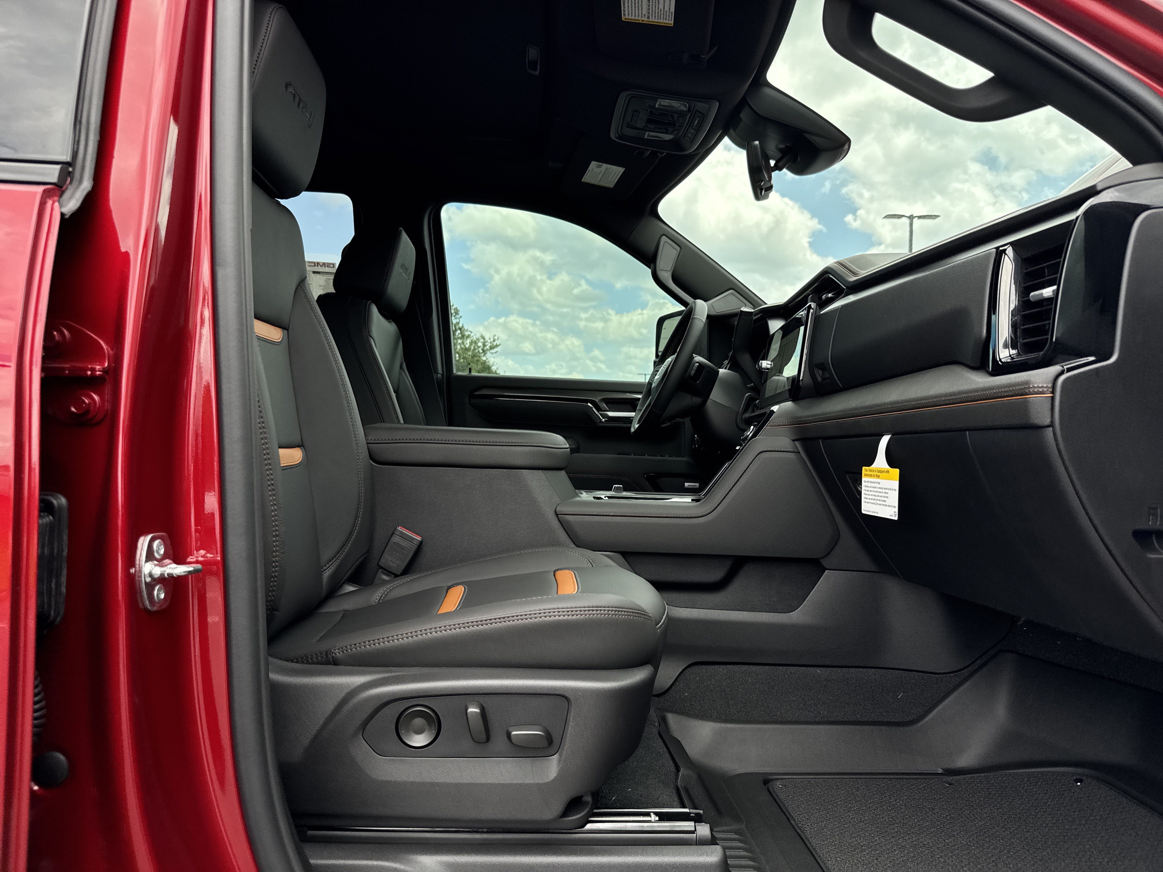 New 2026 GMC Sierra 2500 AT4 w/ AT4 Premium Plus Package AWD/4WD image 30