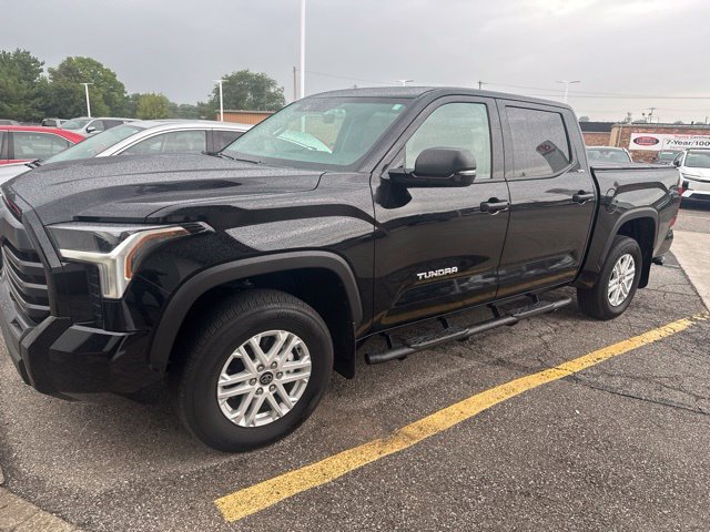 Used 2024 Toyota Tundra SR5 w/ SR5 Convenience Package AWD/4WD image 2