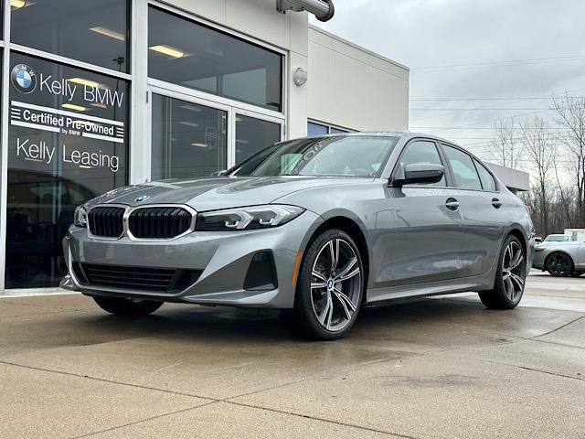 Certified 2023 BMW 330i xDrive 330i xDrive Sedan w/ Premium Package image 3