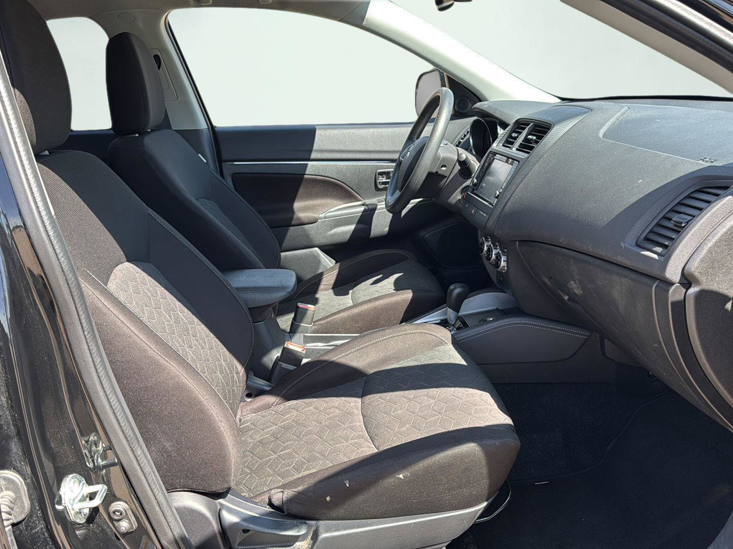 Used 2025 Mitsubishi Outlander Sport ES image 22