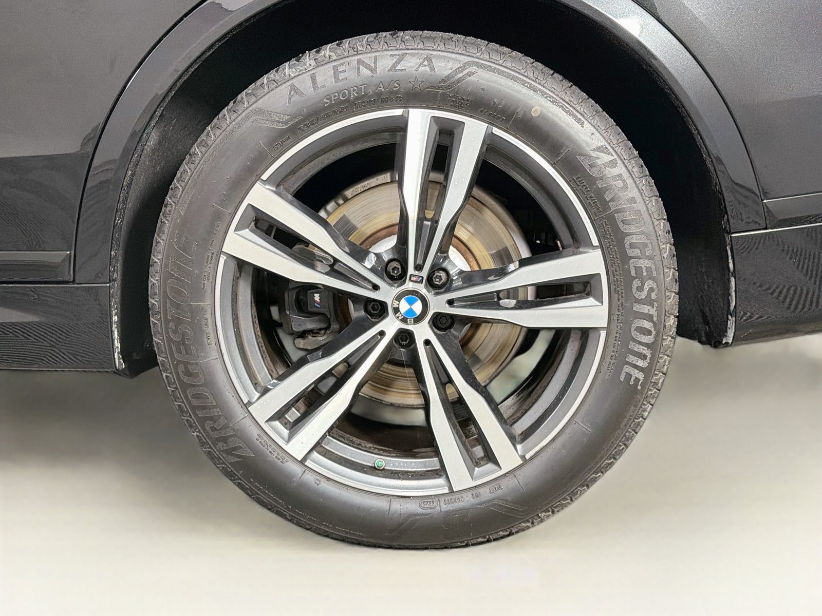 Certified 2024 BMW X7 xDrive40i w/ M Sport Package AWD/4WD image 35