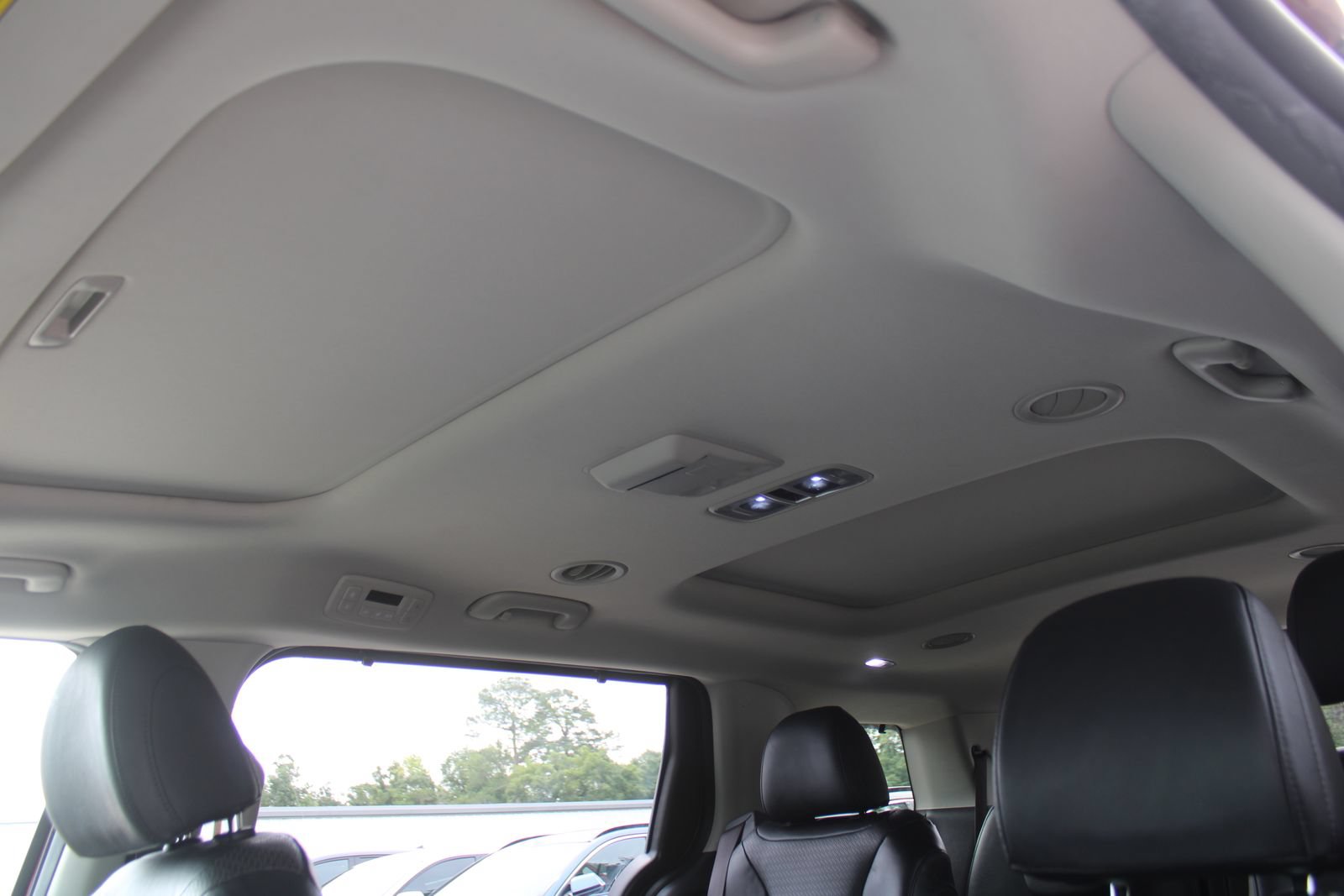 Certified 2023 Kia Carnival SX Prestige FWD image 70