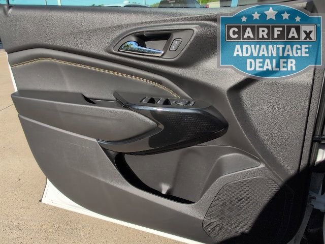 Used 2025 Chevrolet Trax LT image 12