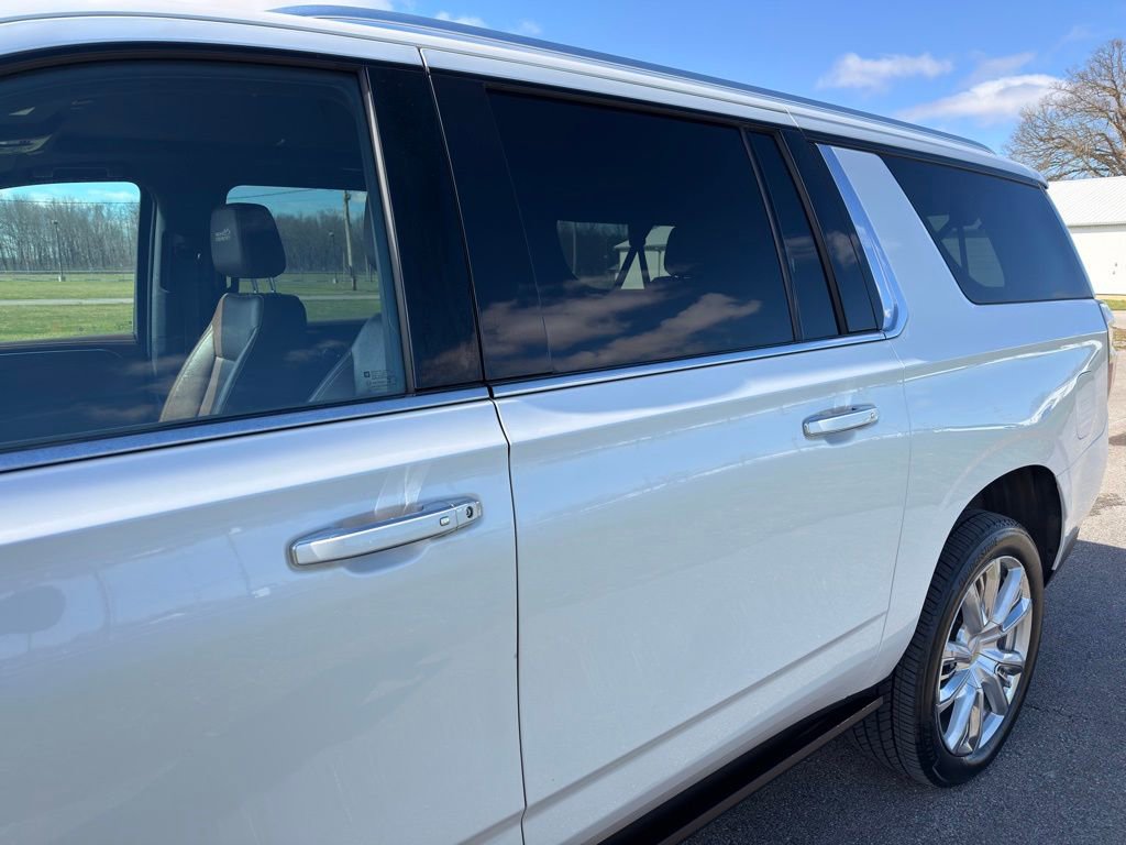 Used 2022 Chevrolet Suburban High Country w/ LPO, Illumination Package image 11