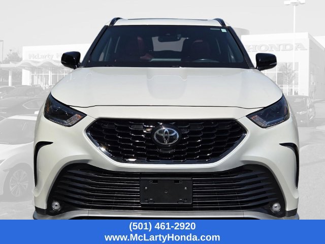 Used 2021 Toyota Highlander XSE FWD image 5