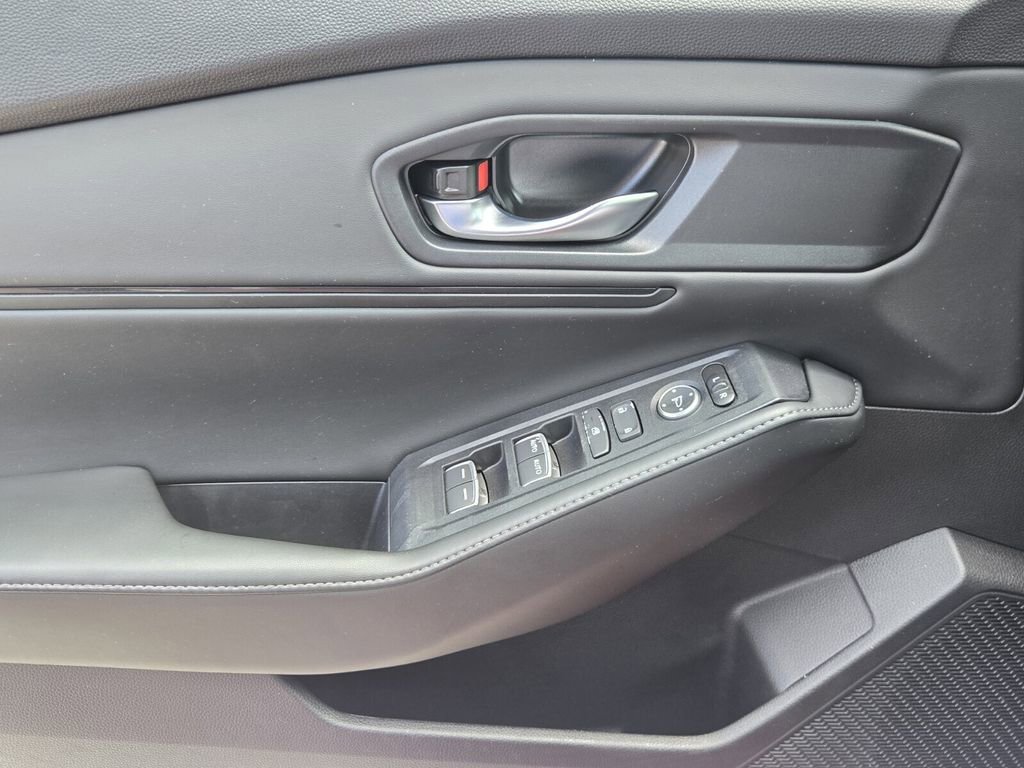 Certified 2023 Honda Accord Sport image 27