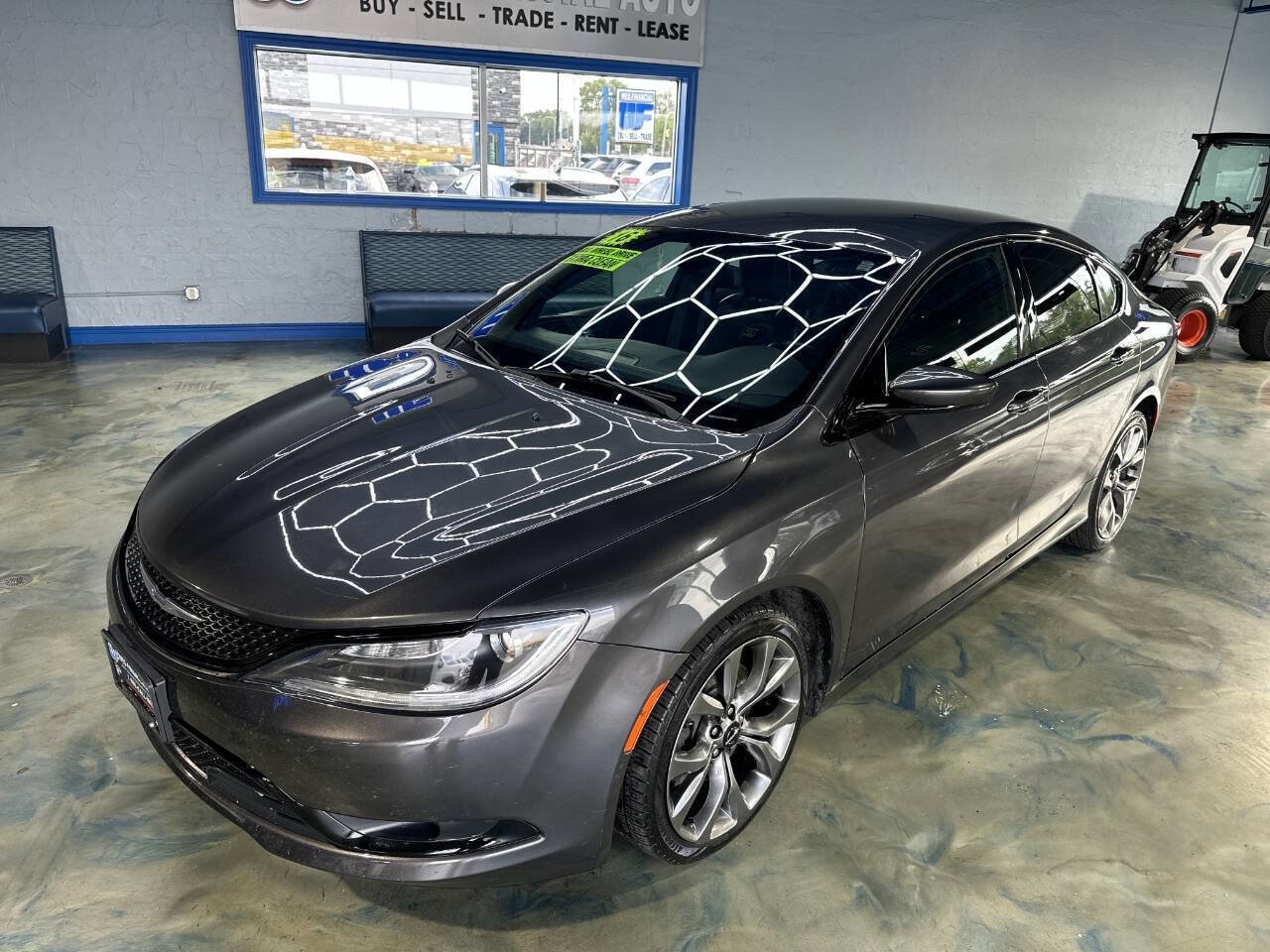 Used 2016 Chrysler 200 S w/ Comfort Group image 5