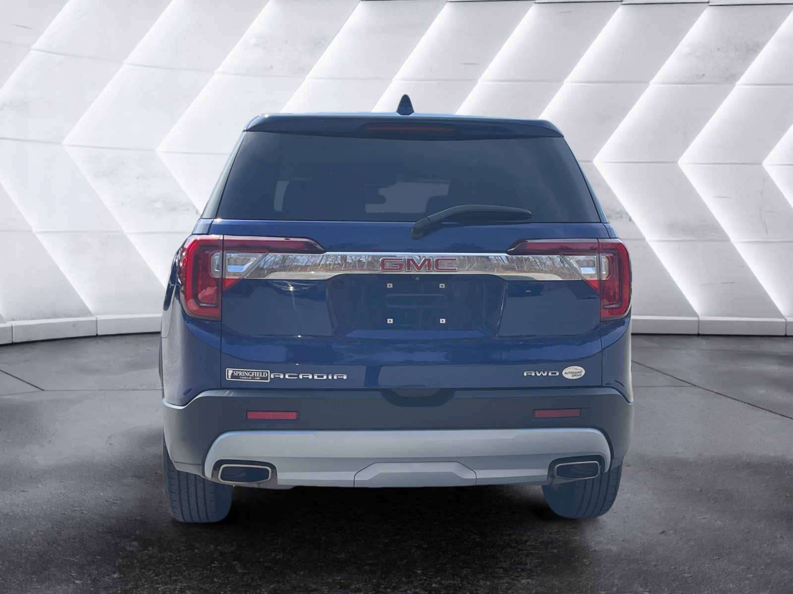 Used 2023 GMC Acadia SLE image 5