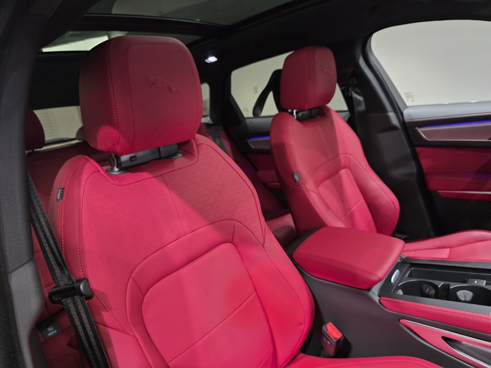 New 2026 Jaguar F-PACE R-Dynamic S AWD/4WD image 22