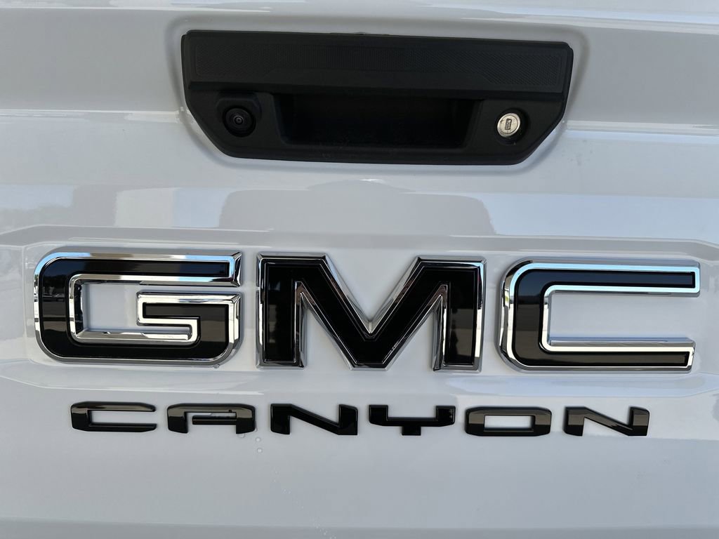 New 2026 GMC Canyon Elevation w/ Convenience Package image 31